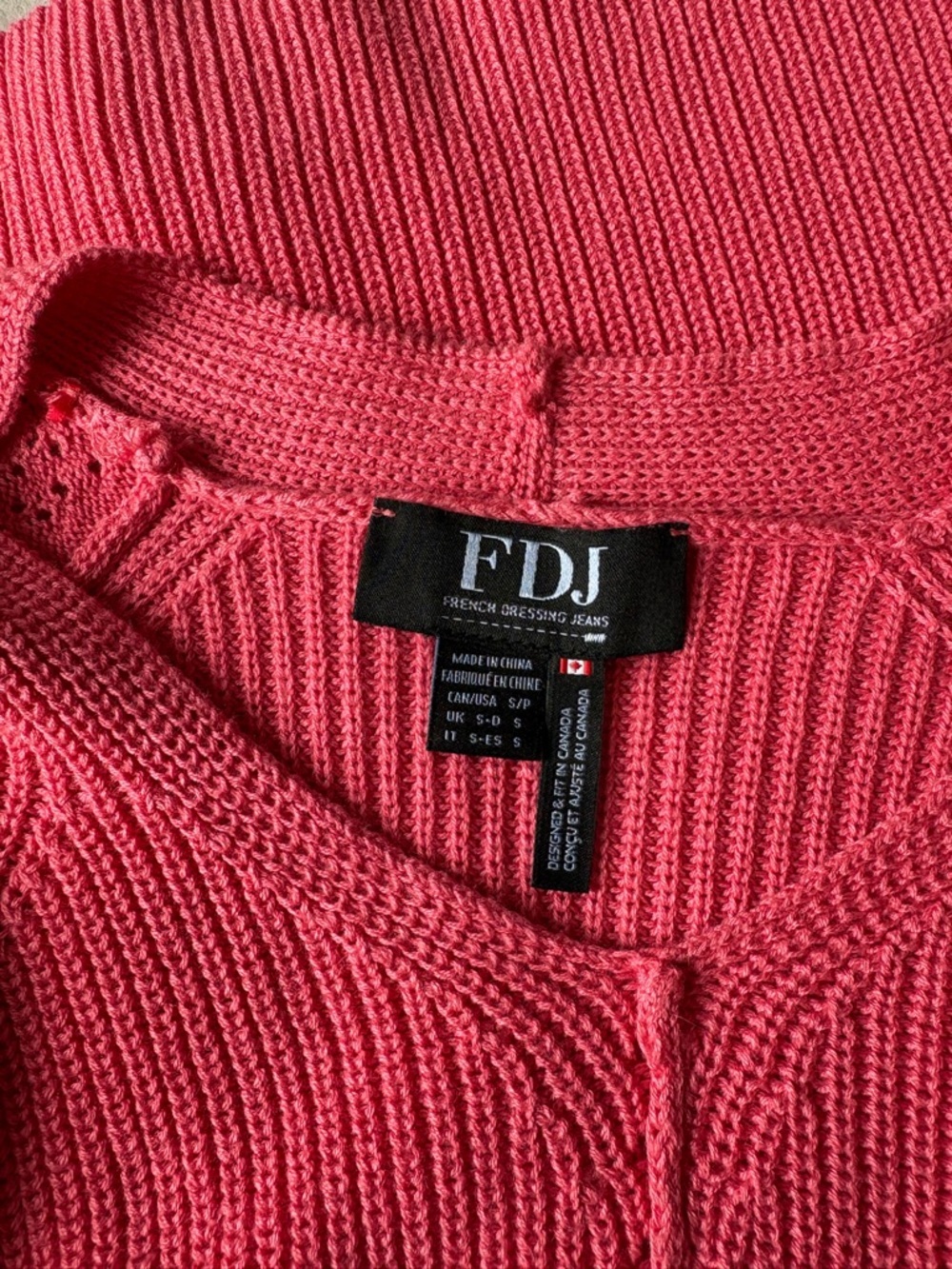 Summer Knit Coral V-Neck Sweater - S - Picture 5 of 5